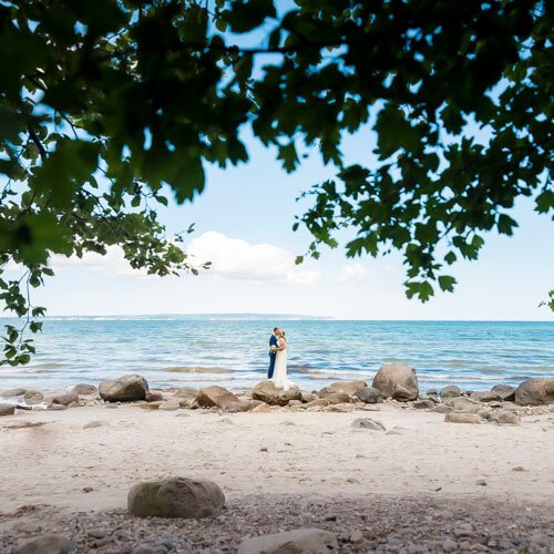 Heiraten am Strand von Binz auf Rügen mit Hochzeitsfotograf aus Ribnitz-Damgarten.