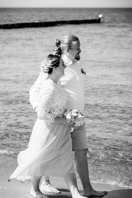 Hochzeit zu zweit an der Ostsee