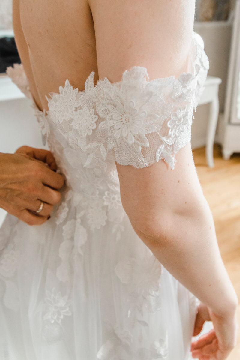 Detailaufnahme vom Brautkleid